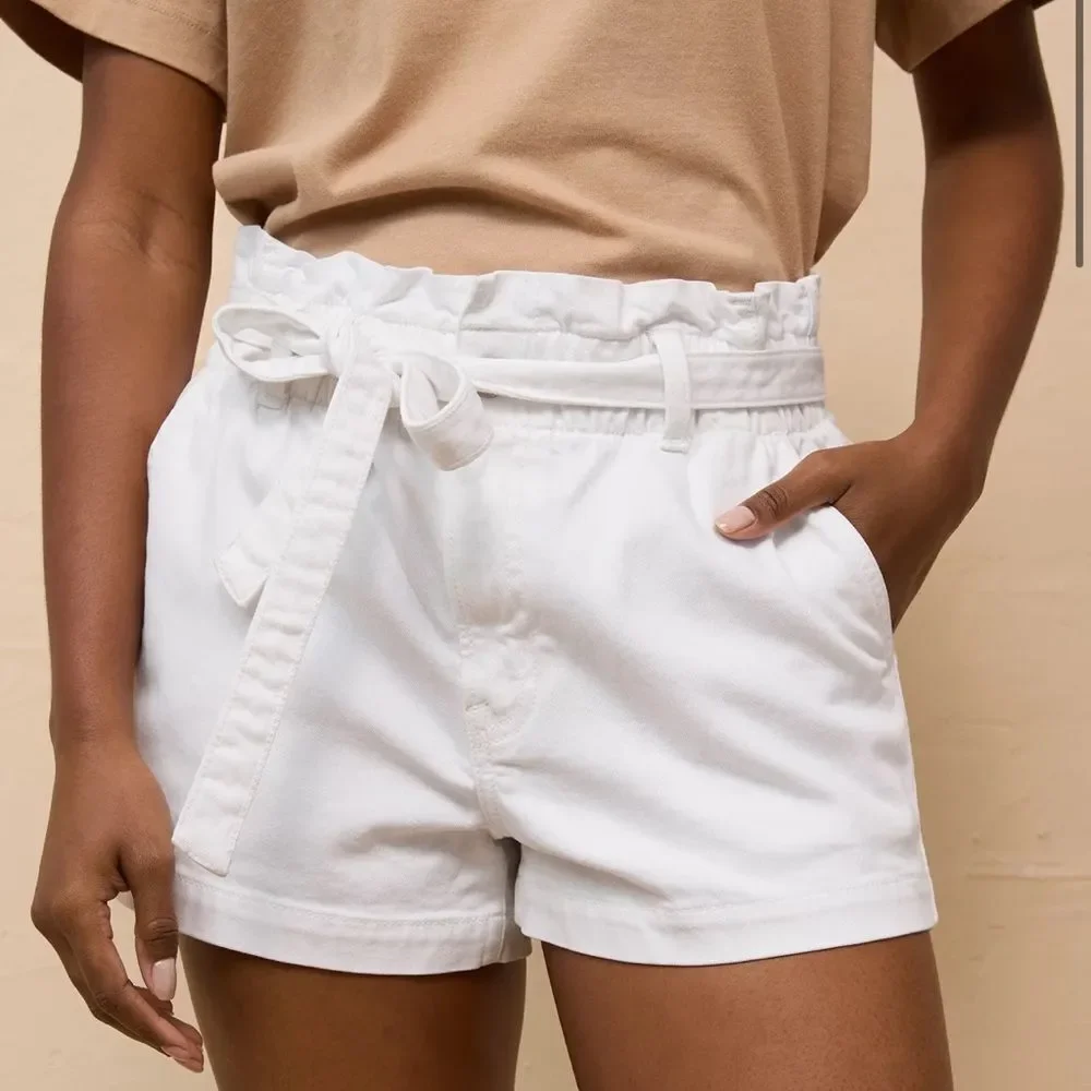 AE 14-16 White Stretch Relaxed Fit Paper Bag Denim Belted High Rise Mom Shorts